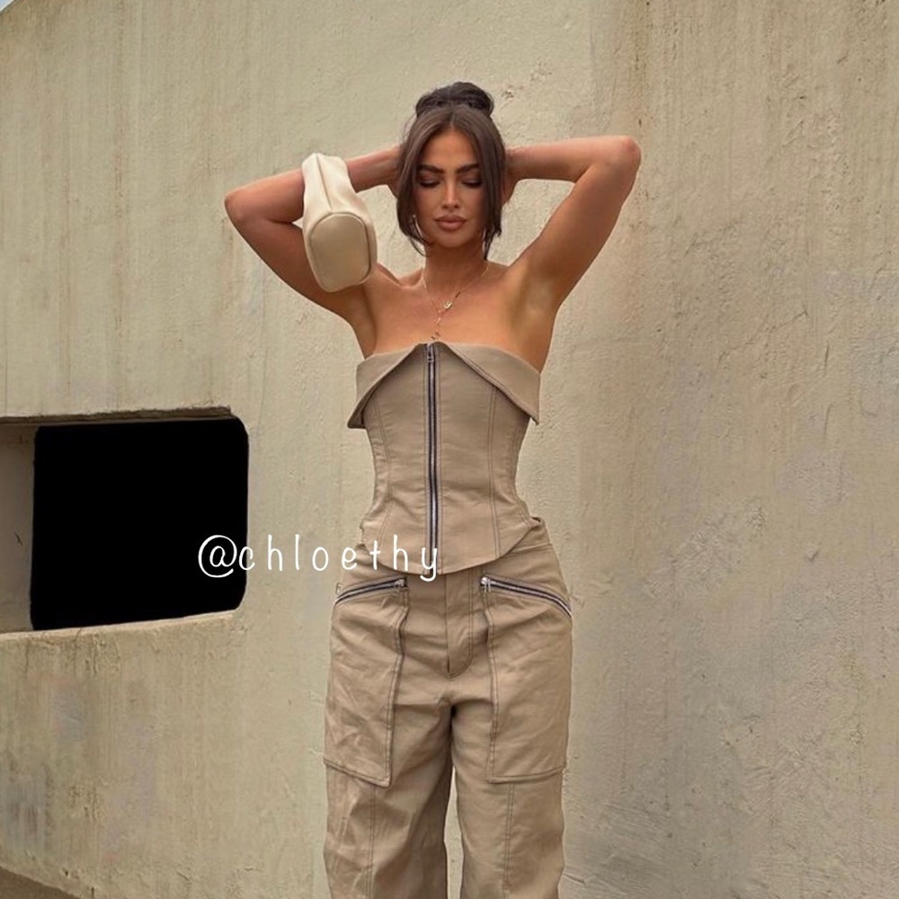 Zara co-ord set TOPSTITCHED ZIPPERED PANTS and BUSTIER - Picture 7 of 16